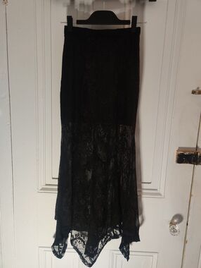 Killstar XS Rosa Lace Mermaid Maxi Skirt w/ Handkerchief Hem